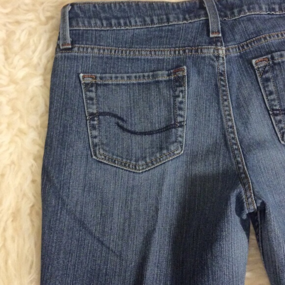 🌻• Levi’s Low Rise Jeans •🌻 - Picture 6 of 8